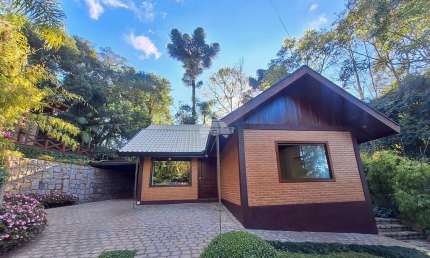 Casa com 2 quartos à venda na Rua Francisco Bernardo, 3635, Colônia Faria, Colombo, 120 m2 por R$ 740.000