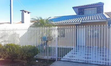 Casa com 4 quartos à venda na Travessa Elair Anastácia Dietrich, 20, Palmital, Colombo, 100 m2 por R$ 350.000