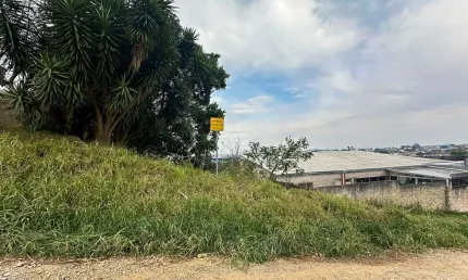 Terreno à venda na rua galileu galilei, 42, maracanã, colombo, 588 m2 por r$ 550.000