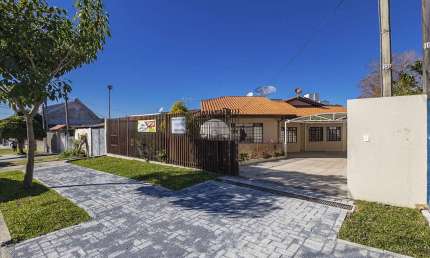Casa com 4 quartos à venda na Rua Emile Zola, 151, Lindóia, Curitiba, 252 m2 por R$ 1.300.000
