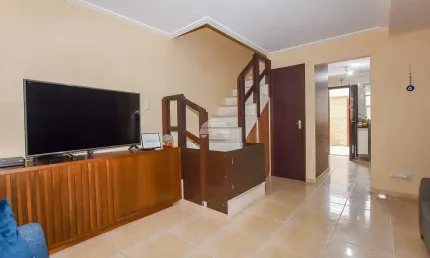 Casa com 3 quartos à venda na Rua Inácio Wolski, 637, Cidade Industrial, Curitiba, 66 m2 por R$ 340.000