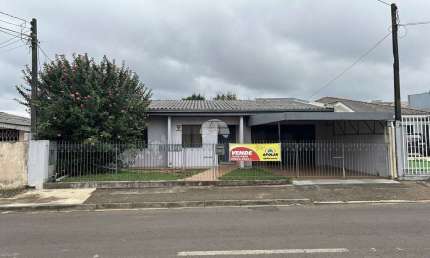 Casa com 3 quartos à venda na Rua Tiradentes, 387, Trianon, Guarapuava, 90 m2 por R$ 500.000