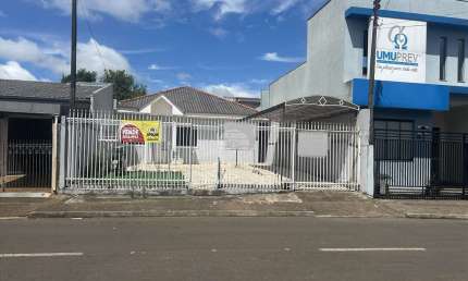 Casa com 4 quartos à venda na Rua Tiradentes, 397, Trianon, Guarapuava, 120 m2 por R$ 600.000
