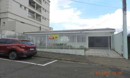 Casa com 3 quartos à venda na Rua Frei Caneca, 2443, Trianon, Guarapuava, 211 m2 por R$ 850.000