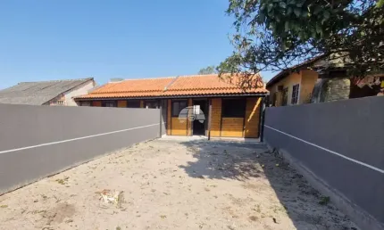 Casa com 2 quartos à venda na Avenida Curitiba, 118002, Piçarras, Guaratuba, 70 m2 por R$ 194.000