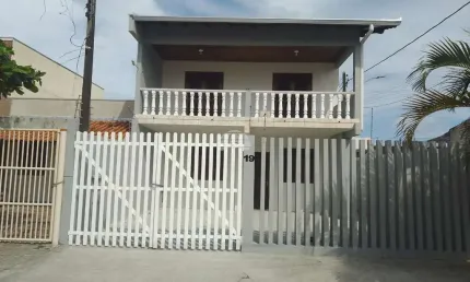 Casa com 3 quartos para alugar na RUA SAO JOSE DOS PINHAIS, 19, Brejatuba, Guaratuba, 120 m2 por R$ 2.316