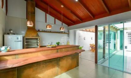 Casa em condomínio fechado com 4 quartos à venda na Rua Padre Júlio Saavedra, 278, Uberaba, Curitiba, 185 m2 por R$ 989.000