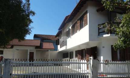 Casa com 3 quartos para alugar na Rua Joaquim Cavalari, 571, Centro, Itapoá, 60 m2 por R$ 1.374