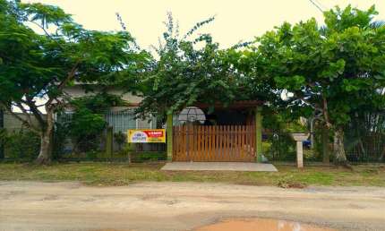 Casa com 4 quartos à venda na RUA PADRE ANCHIETA, 383, Princesa do Mar, Itapoá, 141 m2 por R$ 630.000