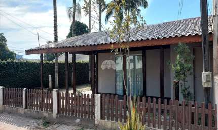 Casa com 3 quartos à venda na Rua Ana Maria Rodrigues de Freitas, 1452, Itapema do Norte, Itapoá, 196 m2 por R$ 798.000