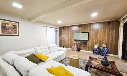 Casa com 3 quartos à venda na Rua José do Patrocínio, 36, Afonso Pena, São José dos Pinhais, 250 m2 por R$ 890.000