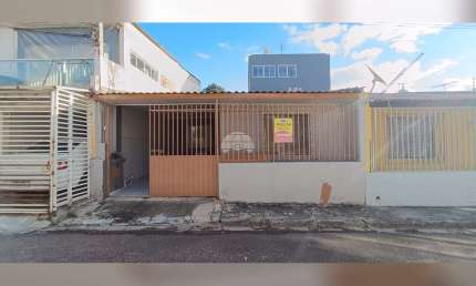 Casa em condomínio fechado com 3 quartos à venda na Rua Izaac Ferreira da Cruz, 4391, Sítio Cercado, Curitiba, 45 m2 por R$ 280.000