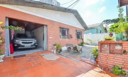 Terreno à venda na Rua Joaquim Alves Caldeira, 53, Santa Cândida, Curitiba, 336 m2 por R$ 750.000