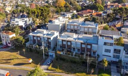 Casa em condomínio fechado com 3 quartos à venda na Avenida Desembargador Hugo Simas, 1053, Bom Retiro, Curitiba, 117 m2 por R$ 1.149.000