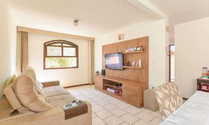 Casa com 3 quartos à venda na Rua Engenheiro Silvio Teixeira Pinto, 191, Atuba, Pinhais, 90 m2 por R$ 480.000