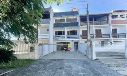 Casa com 5 quartos à venda na Rua José Bonifácio, 1329, Centro, Guaratuba, 139 m2 por R$ 680.000
