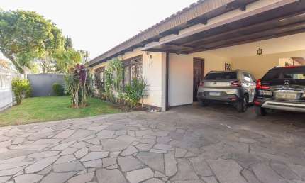 Casa com 7 quartos à venda na Rua Monte Castelo, 521, Tarumã, Curitiba, 350 m2 por R$ 1.890.000