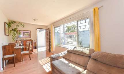 Casa com 4 quartos à venda na Rua Cristiano Strobel, 428, Xaxim, Curitiba, 130 m2 por R$ 549.000