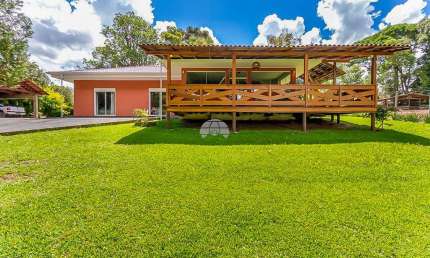 Chácara / sítio com 3 quartos à venda na Rua Manoel Silvério dos Santos, 870, Butiatuvinha, Curitiba, 232 m2 por R$ 3.700.000