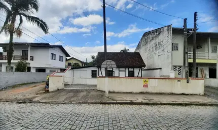 Terreno à venda na Rua Presidente Nilo Peçanha, 482, Floresta, Joinville, 203 m2 por R$ 480.000