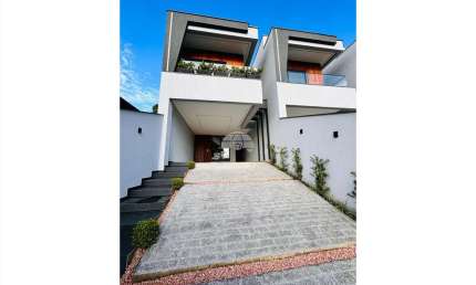 Casa com 3 quartos à venda na Rua Professor Felício Fuzinato, 180, Costa e Silva, Joinville, 161 m2 por R$ 1.034.000