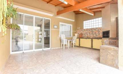 Casa em condomínio fechado com 3 quartos à venda na Rua Miguel Jorge Nasser, 855, Tingui, Curitiba, 135 m2 por R$ 590.000