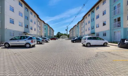 Apartamento com 2 quartos à venda na Travessa Green Village, 40, Capela Velha, Araucária, 50 m2 por R$ 203.000