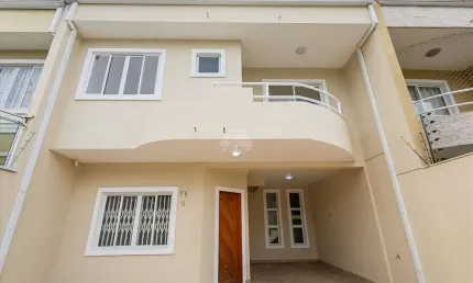 Casa com 3 quartos à venda na Rua Maria Simeão Bettega, 71, Novo Mundo, Curitiba, 173 m2 por R$ 891.000