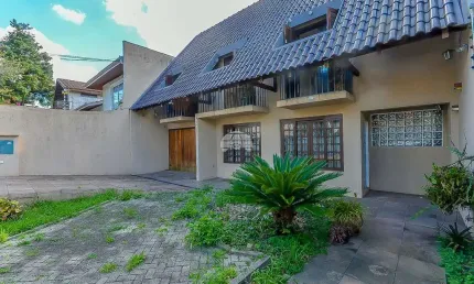 Casa com 4 quartos à venda na Rua Dom Alberto Gonçalves, 439, Mercês, Curitiba, 456 m2 por R$ 2.980.000