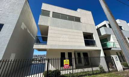 Casa com 3 quartos à venda na Rua Xisto Ramirez Gutierrez, 442, Aeroporto, Pato Branco, 99 m2 por R$ 580.000