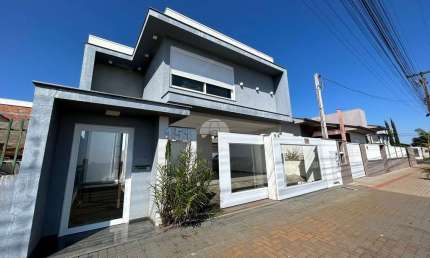 Casa com 3 quartos à venda na Rua General Osório, 151, Santo Antônio, Pato Branco, 149 m2 por R$ 975.000