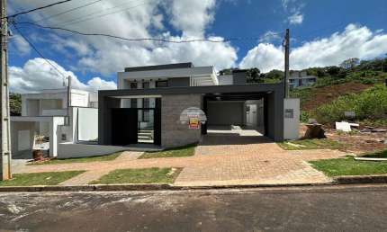 Casa com 3 quartos à venda na Rua Pioneiro Julio Roberto Pastore, 00, São Luiz, Pato Branco, 180 m2 por R$ 1.550.000
