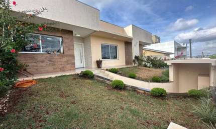Casa com 3 quartos à venda na Rua Xingu, 1644, Centro, Pato Branco, 330 m2 por R$ 1.798.000