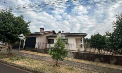 Casa com 3 quartos à venda na Rua Waldemar Vigano, 246, São Vicente, Pato Branco, 99 m2 por R$ 525.000