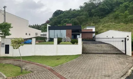 Casa com 2 quartos à venda na Rua Mauricio Batista Menosso, 155, Industrial, Pato Branco, 160 m2 por R$ 880.000