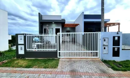 Casa com 2 quartos à venda na Rua Pioneiro Orlando Sambugaro, 83, Fraron, Pato Branco, 116 m2 por R$ 415.000