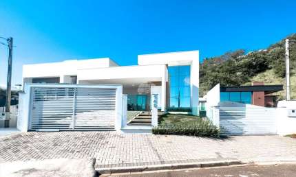 Casa com 5 quartos à venda na Rua Mauricio Batista Menosso, 149, Industrial, Pato Branco, 229 m2 por R$ 1.450.000