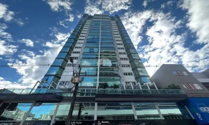 Apartamento com 3 quartos à venda na Rua Itabira, 1315, Centro, Pato Branco, 239 m2 por R$ 780.000