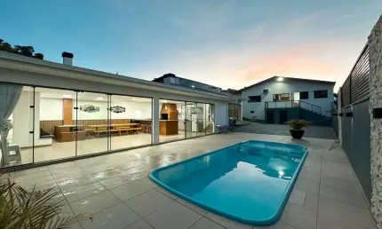 Casa com 3 quartos à venda na RUA VICENTE FERREIRA, 403, Cristo Rei, Pato Branco, 239 m2 por R$ 1.389.000