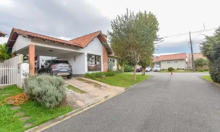 Casa em condomínio fechado com 3 quartos à venda na Avenida Três Marias, 1175, Orleans, Curitiba, 120 m2 por R$ 1.380.000