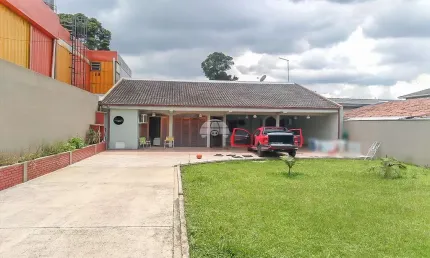 Casa com 3 quartos à venda na Rua República Dominicana, 265, Centro, Pinhais, 205 m2 por R$ 1.800.000