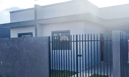 Casa com 2 quartos à venda na Rua Major Arnoldo Mayer, 144, Campo de Santana, Curitiba, 43 m2 por R$ 248.000