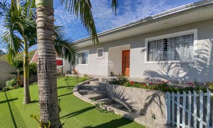 Casa com 4 quartos à venda na Rua Maria Botte Dos Santos, 232, São Marcos, Bocaiúva do Sul, 300 m2 por R$ 399.900