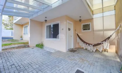 Casa em condomínio fechado com 3 quartos à venda na Rua Maria Teixeira de Mello, 239, Santa Cândida, Curitiba, 87 m2 por R$ 600.000