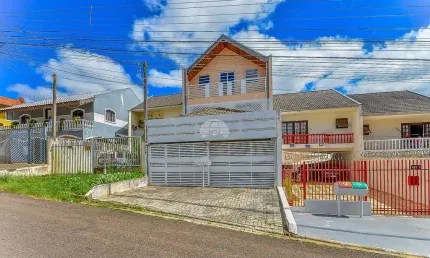 Casa com 3 quartos à venda na Rua Guilherme Wisniewski, 391, Santa Cândida, Curitiba, 200 m2 por R$ 750.000