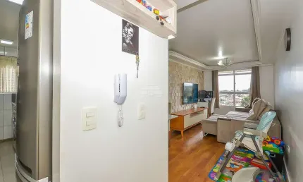 Apartamento com 3 quartos à venda na Estrada Guilherme Weigert, 1655, Santa Cândida, Curitiba, 58 m2 por R$ 260.000
