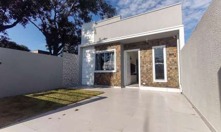 Casa com 2 quartos à venda na Rua Cabo Frio, 850, Shangri-lá, Pontal do Paraná, 54 m2 por R$ 380.000