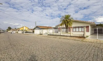 Casa com 4 quartos à venda na Rua Rodolpho Castagnoli, 1345, Vila Operária, Campo Largo, 370 m2 por R$ 1.550.000
