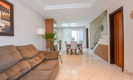 Casa com 3 quartos à venda na Rua Generis Calvo, 161, Tarumã, Curitiba, 218 m2 por R$ 1.000.000