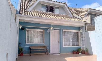 Casa com 3 quartos à venda na Rua Professora Lourdes Grutter Bonin, 953, Afonso Pena, São José dos Pinhais, 64 m2 por R$ 400.000